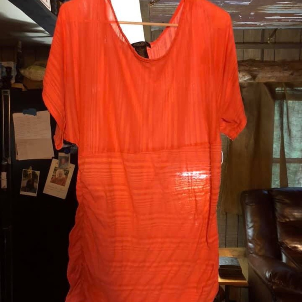 tshirt/cover up